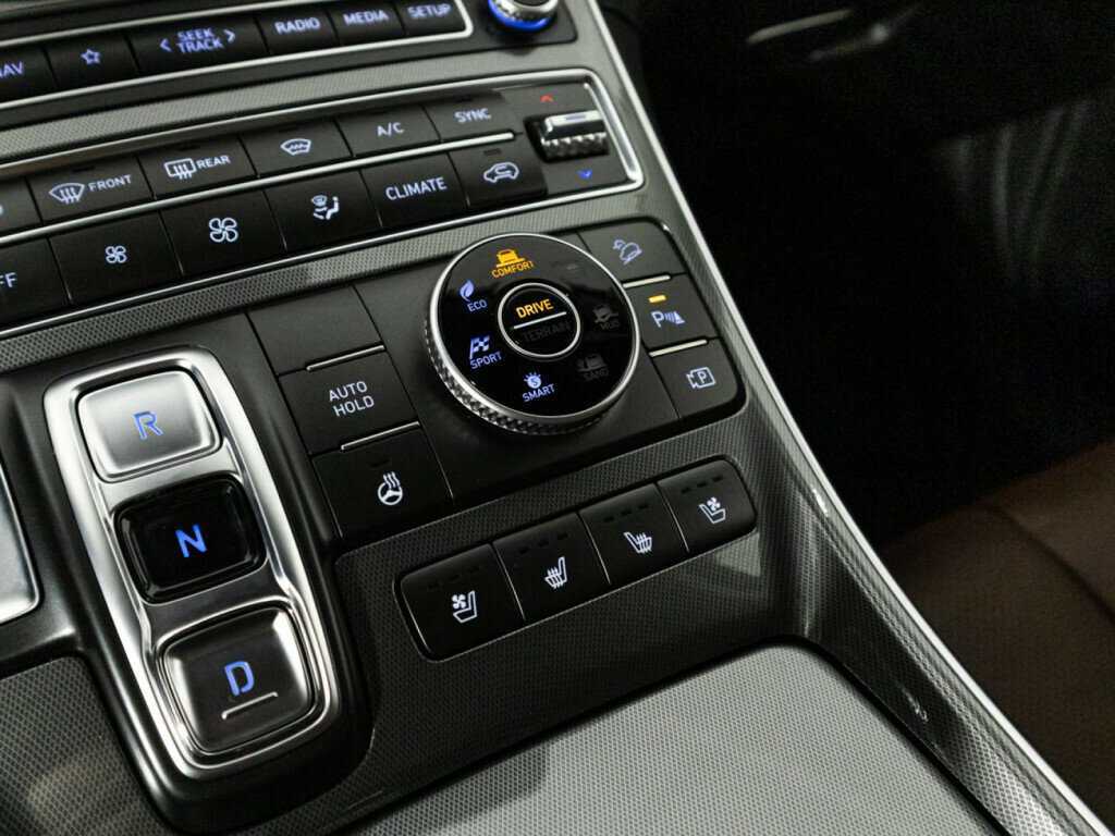 Hyundai Santa Fe с пробегом — 2022 год. Фото: #19