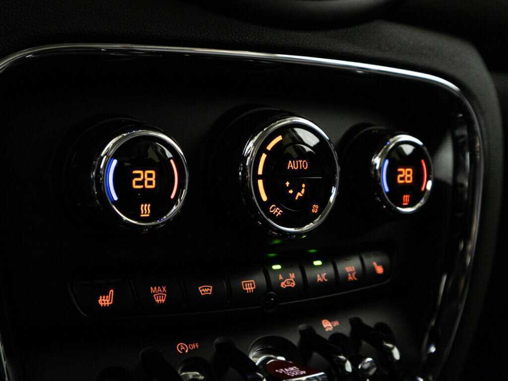 Mini Clubman с пробегом — 2020 год. Фото: #15