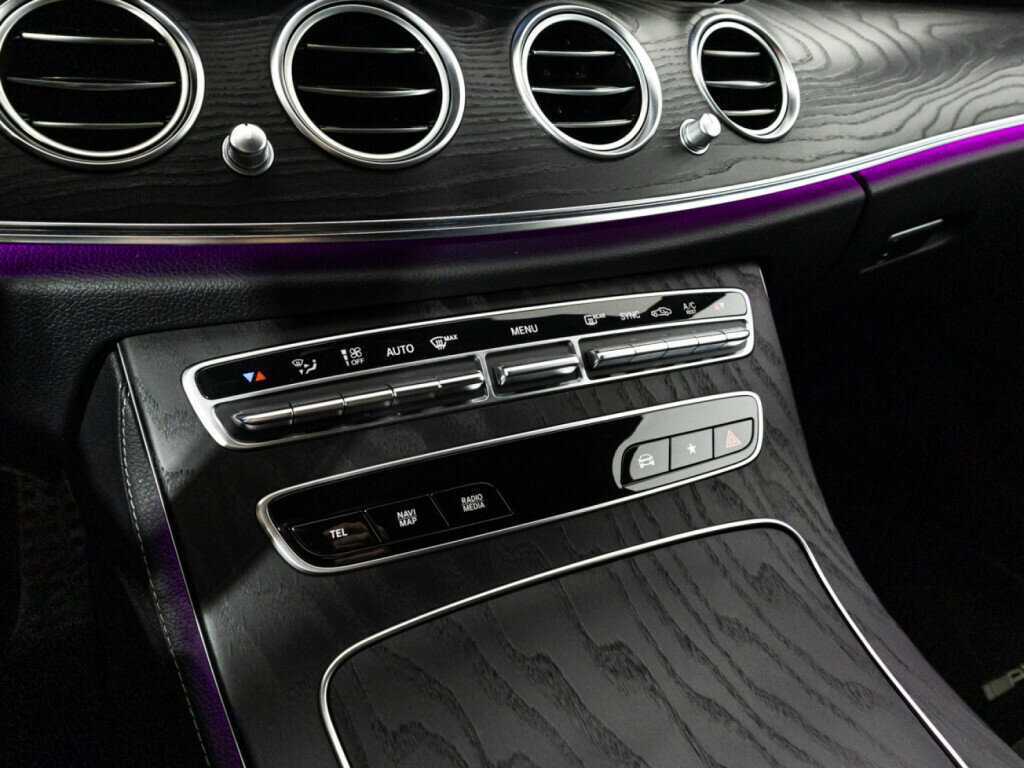 Mercedes-Benz E-Класс с пробегом — 2020 год. Фото: #18