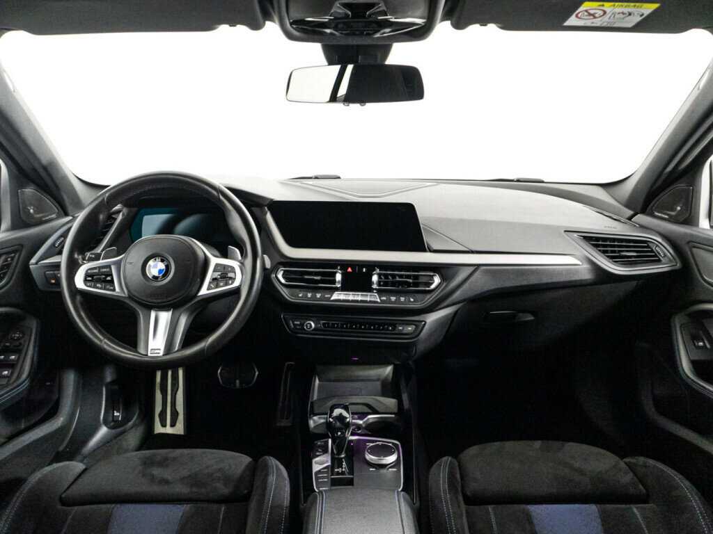 BMW 1 серии с пробегом — 2019 год. Фото: #12