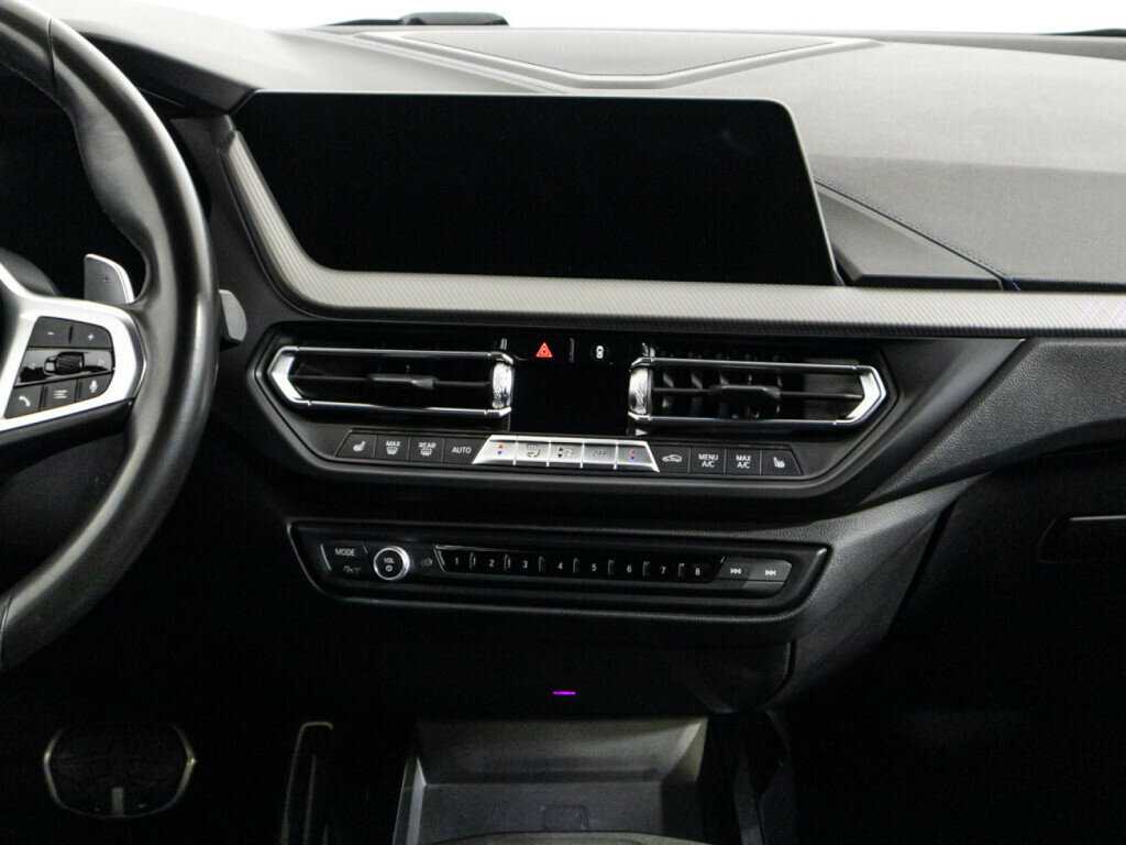 BMW 1 серии с пробегом — 2019 год. Фото: #13