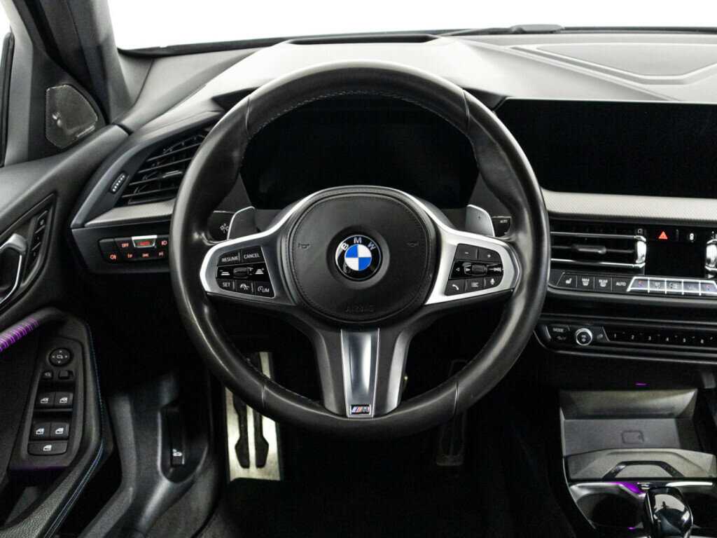 BMW 1 серии с пробегом — 2019 год. Фото: #24