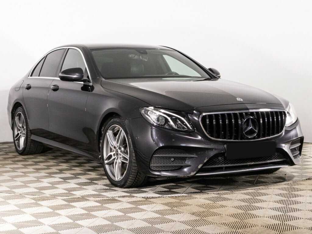 Mercedes-Benz E-Класс с пробегом — 2019 год. Фото: #2