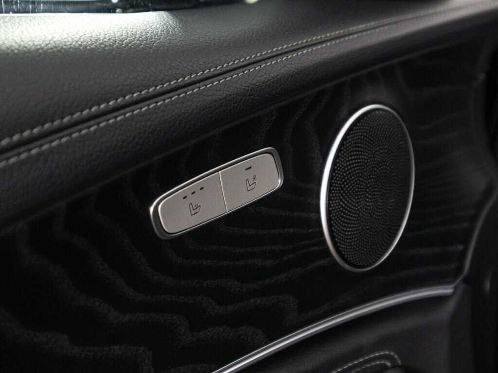 Mercedes-Benz E-Класс с пробегом — 2019 год. Фото: #18