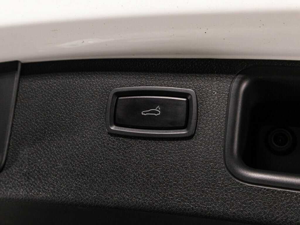 Porsche Macan с пробегом — 2014 год. Фото: #15