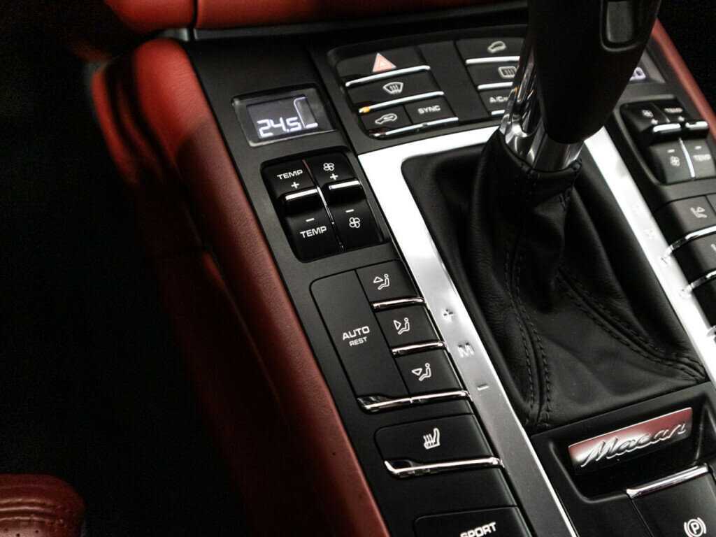 Porsche Macan с пробегом — 2014 год. Фото: #21