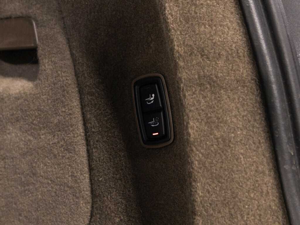 Porsche Cayenne с пробегом — 2010 год. Фото: #13