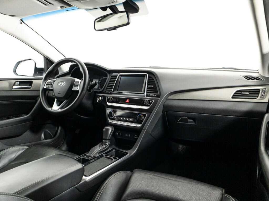 Hyundai Sonata с пробегом — 2019 год. Фото: #8