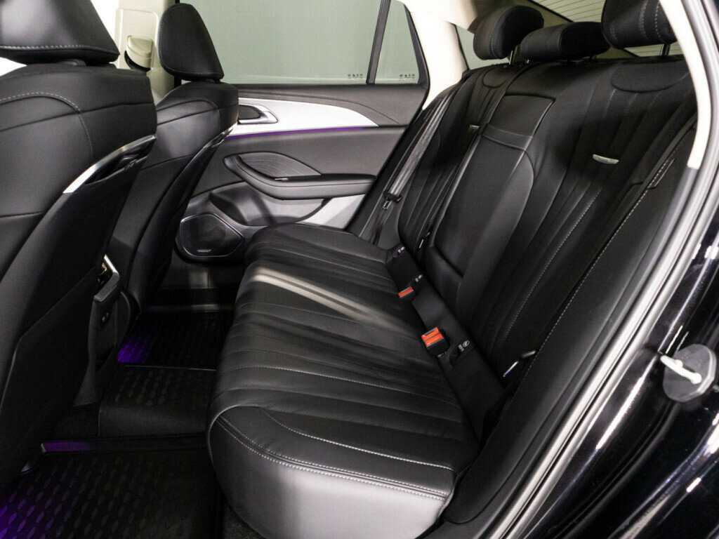 Hongqi H5 с пробегом — 2023 год. Фото: #9