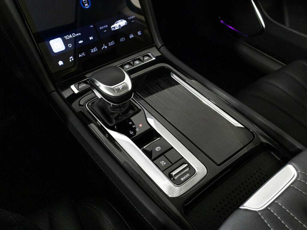 Hongqi H5 с пробегом — 2023 год. Фото: #16