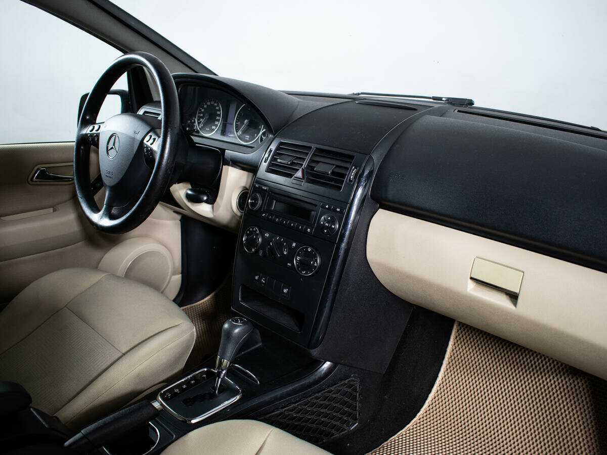 Mercedes-Benz A-Класс с пробегом — 2009 год. Фото: #6