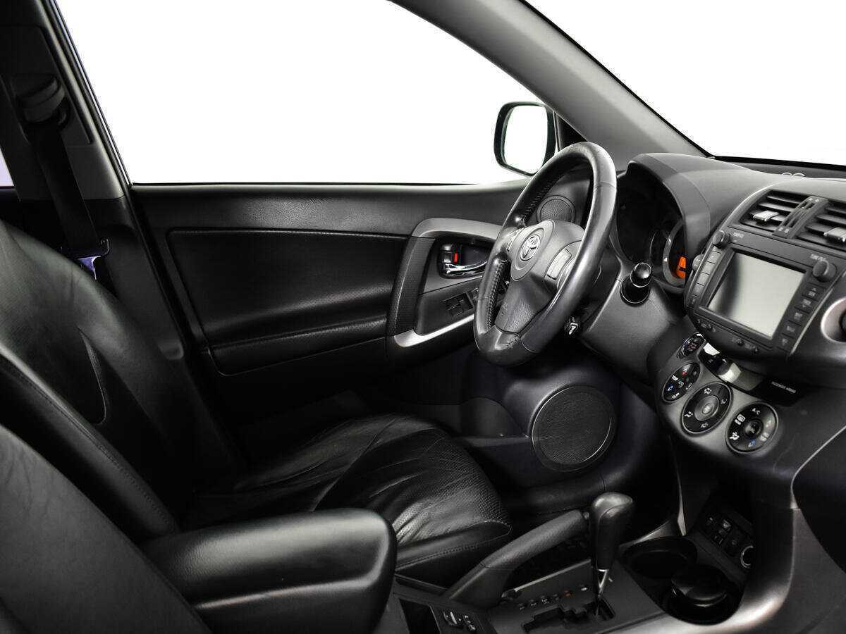 Toyota RAV4 с пробегом — 2010 год. Фото: #5