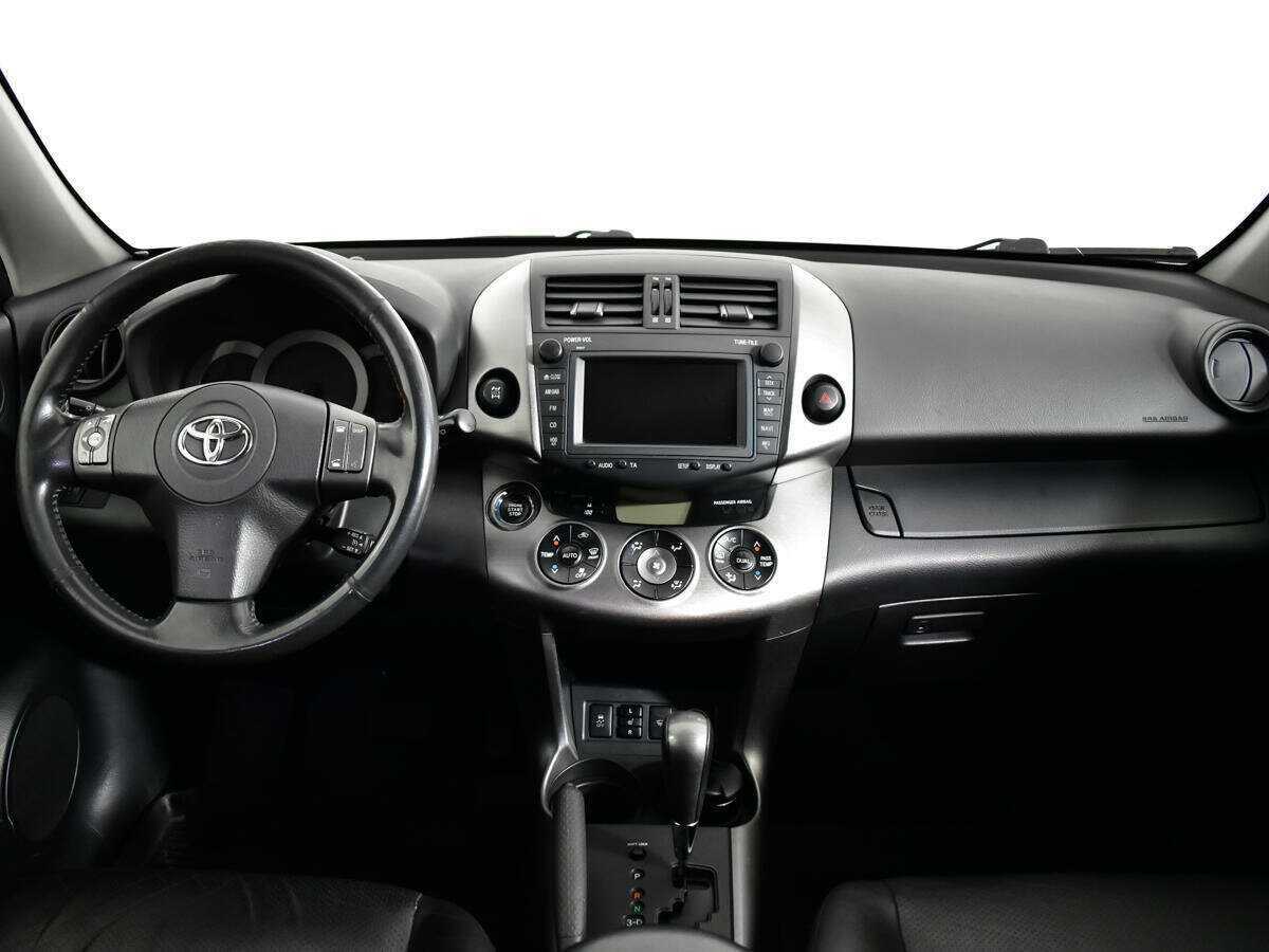 Toyota RAV4 с пробегом — 2010 год. Фото: #8
