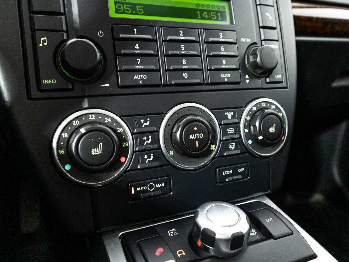 Land Rover Freelander с пробегом — 2008 год. Фото: #18