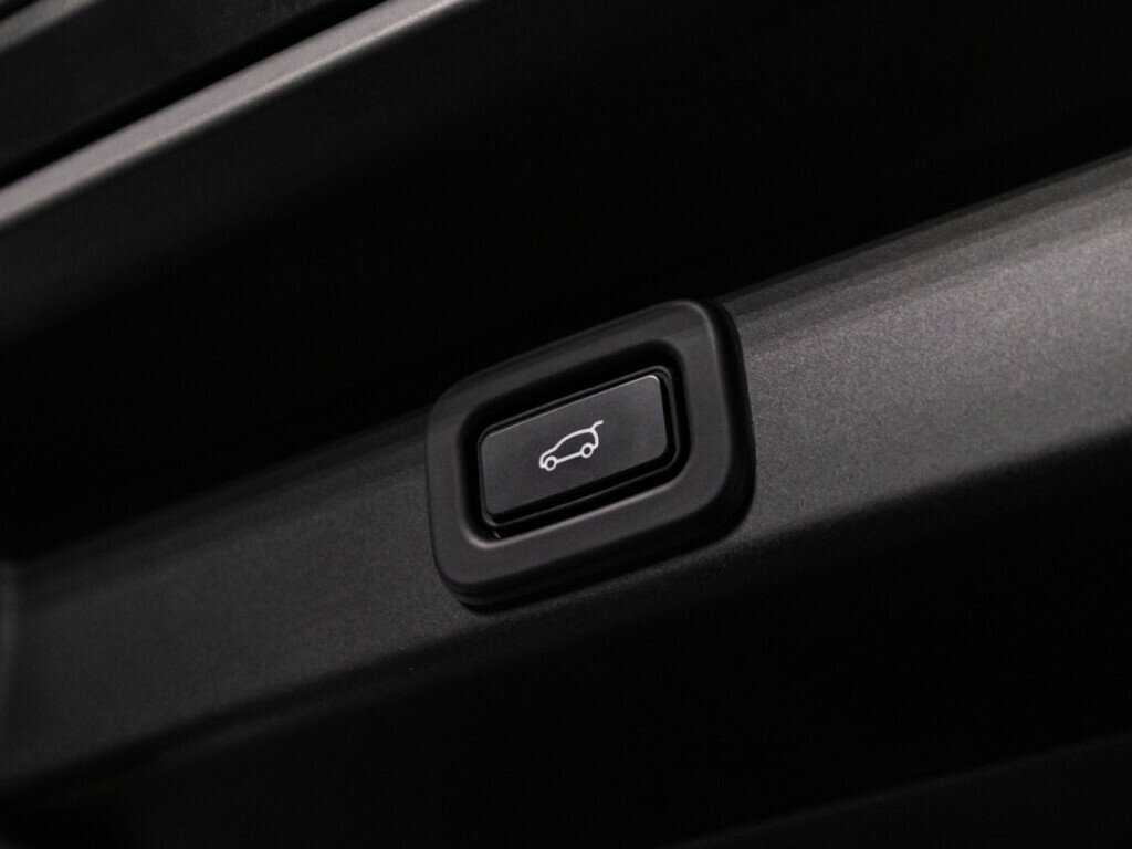 Land Rover Range Rover Sport с пробегом — 2022 год. Фото: #13