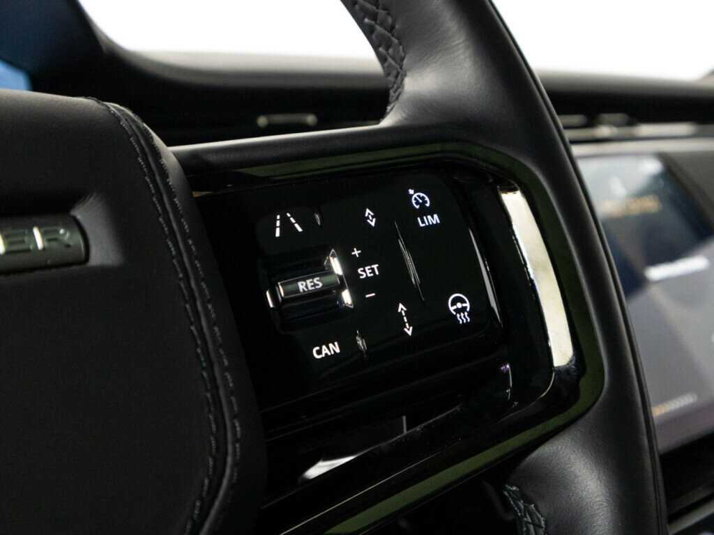 Land Rover Range Rover Sport с пробегом — 2022 год. Фото: #16