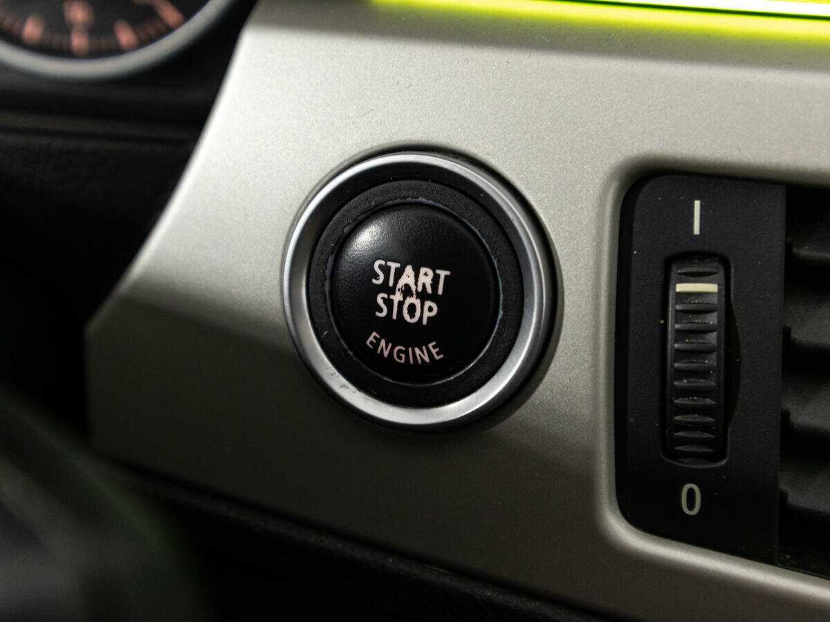 BMW 3 серии с пробегом — 2011 год. Фото: #16