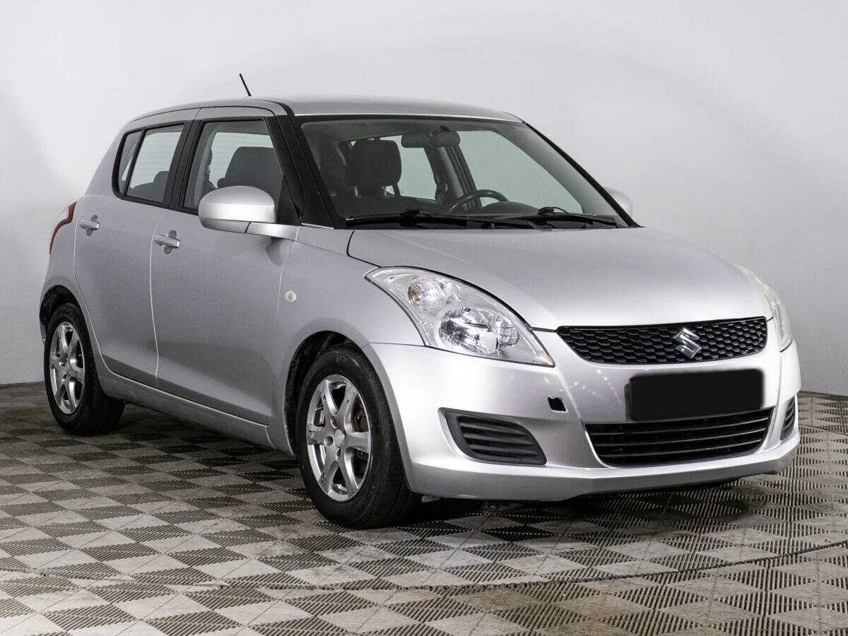 Suzuki Swift с пробегом — 2011 год. Фото: #2