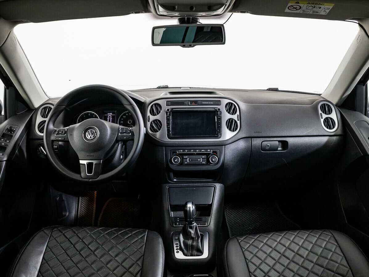 Volkswagen Tiguan с пробегом — 2015 год. Фото: #10