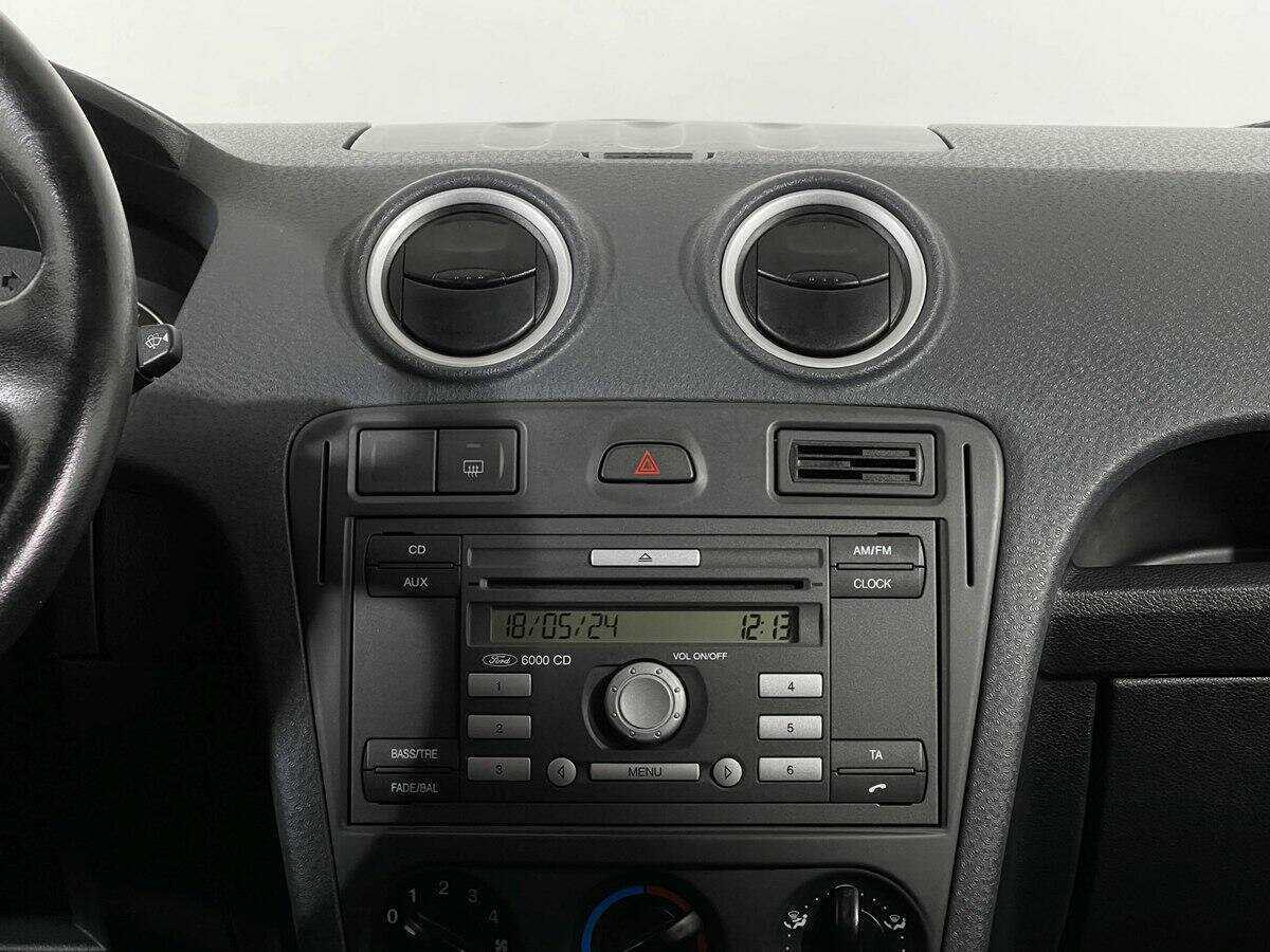 Ford Fusion с пробегом — 2007 год. Фото: #11