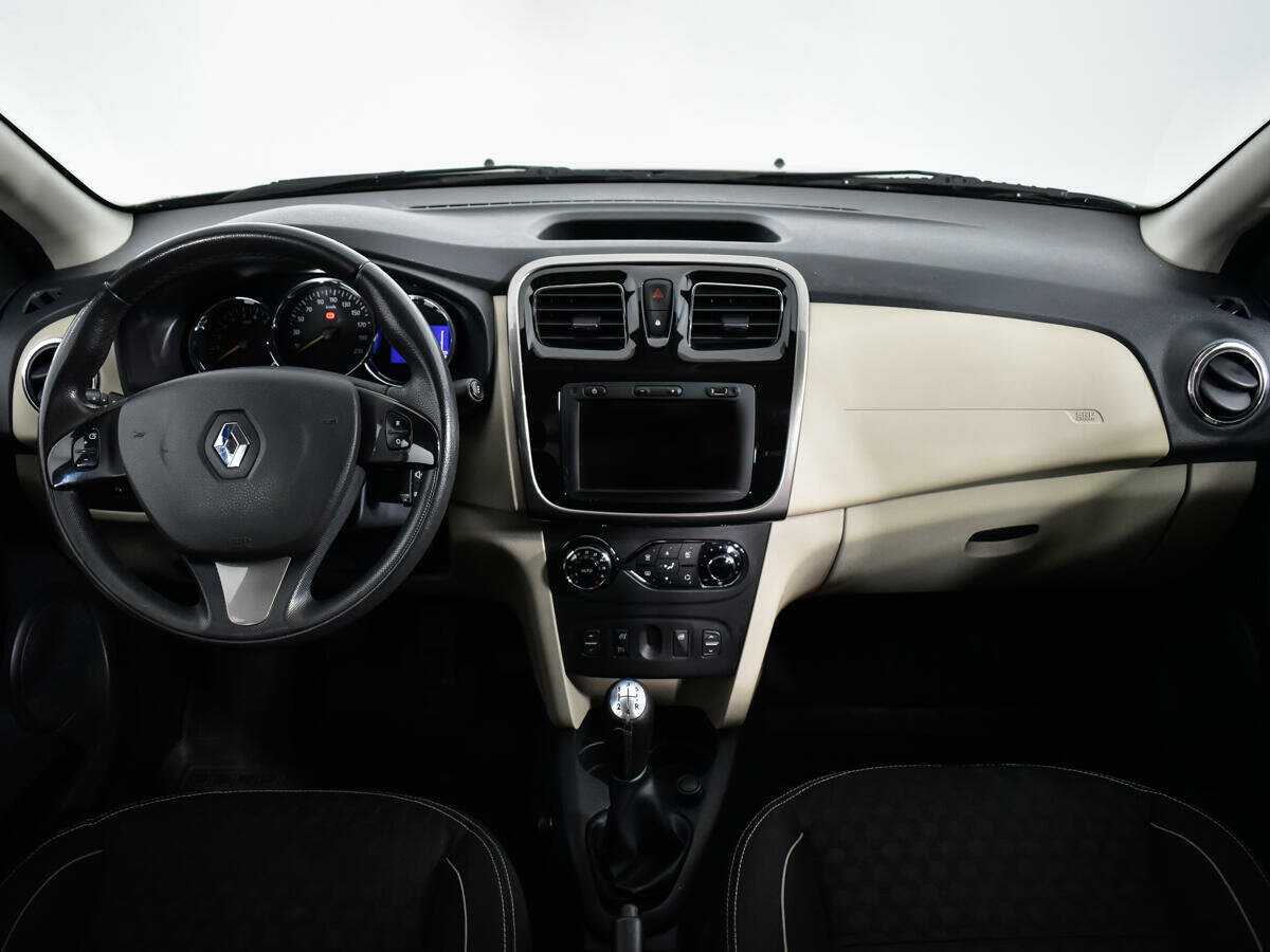 Renault Logan с пробегом — 2014 год. Фото: #11