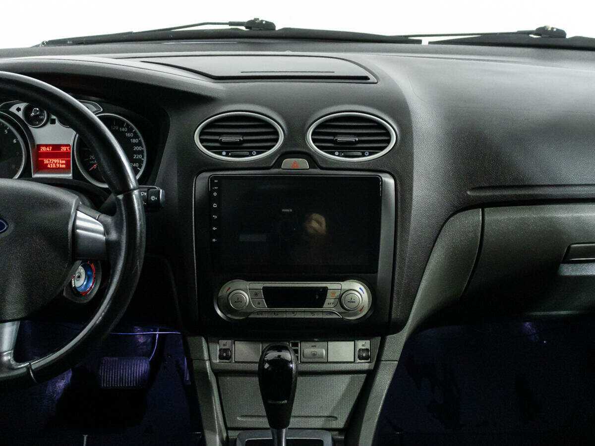 Ford Focus с пробегом — 2010 год. Фото: #13