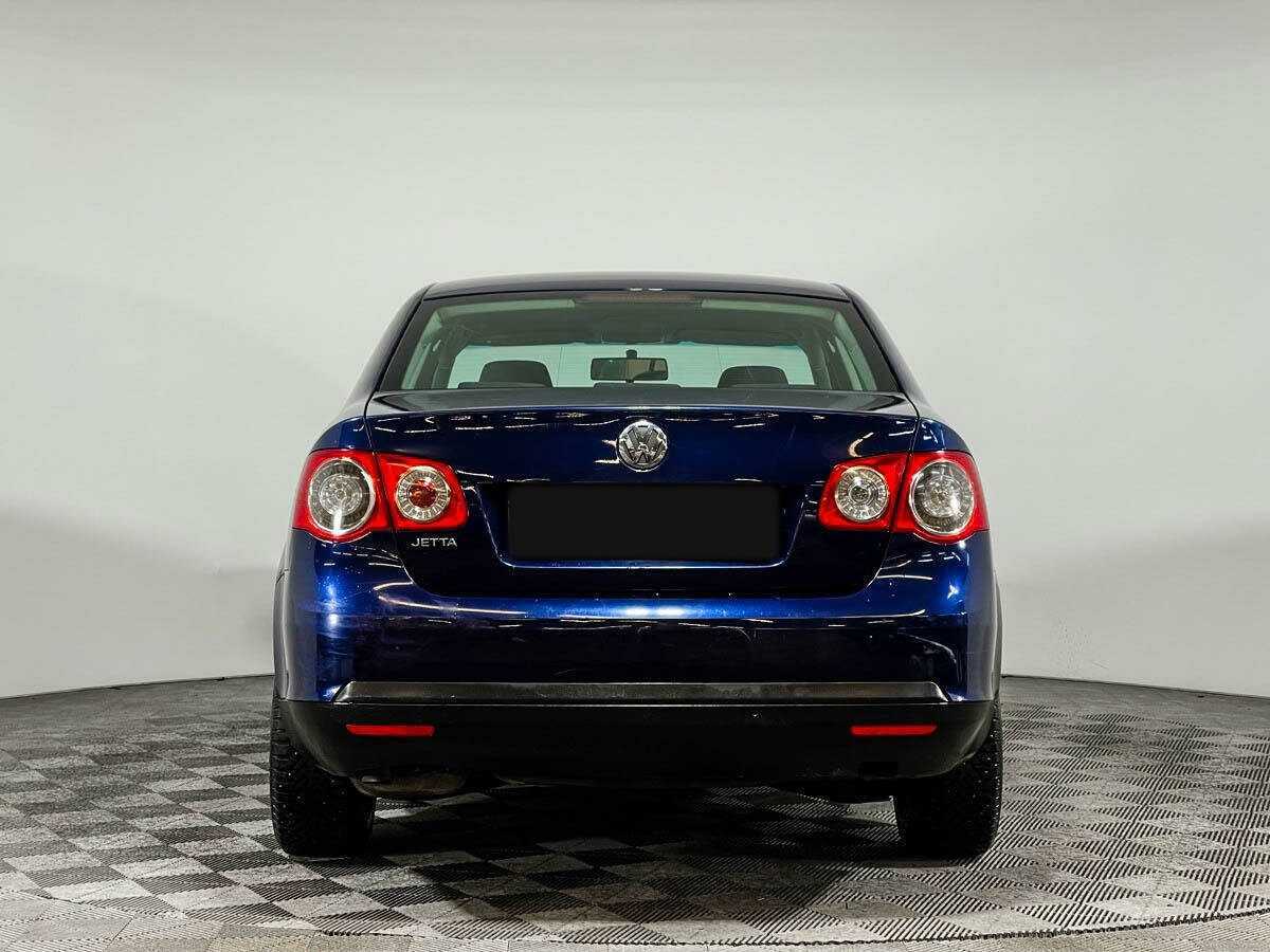 Volkswagen Jetta с пробегом — 2006 год. Фото: #4