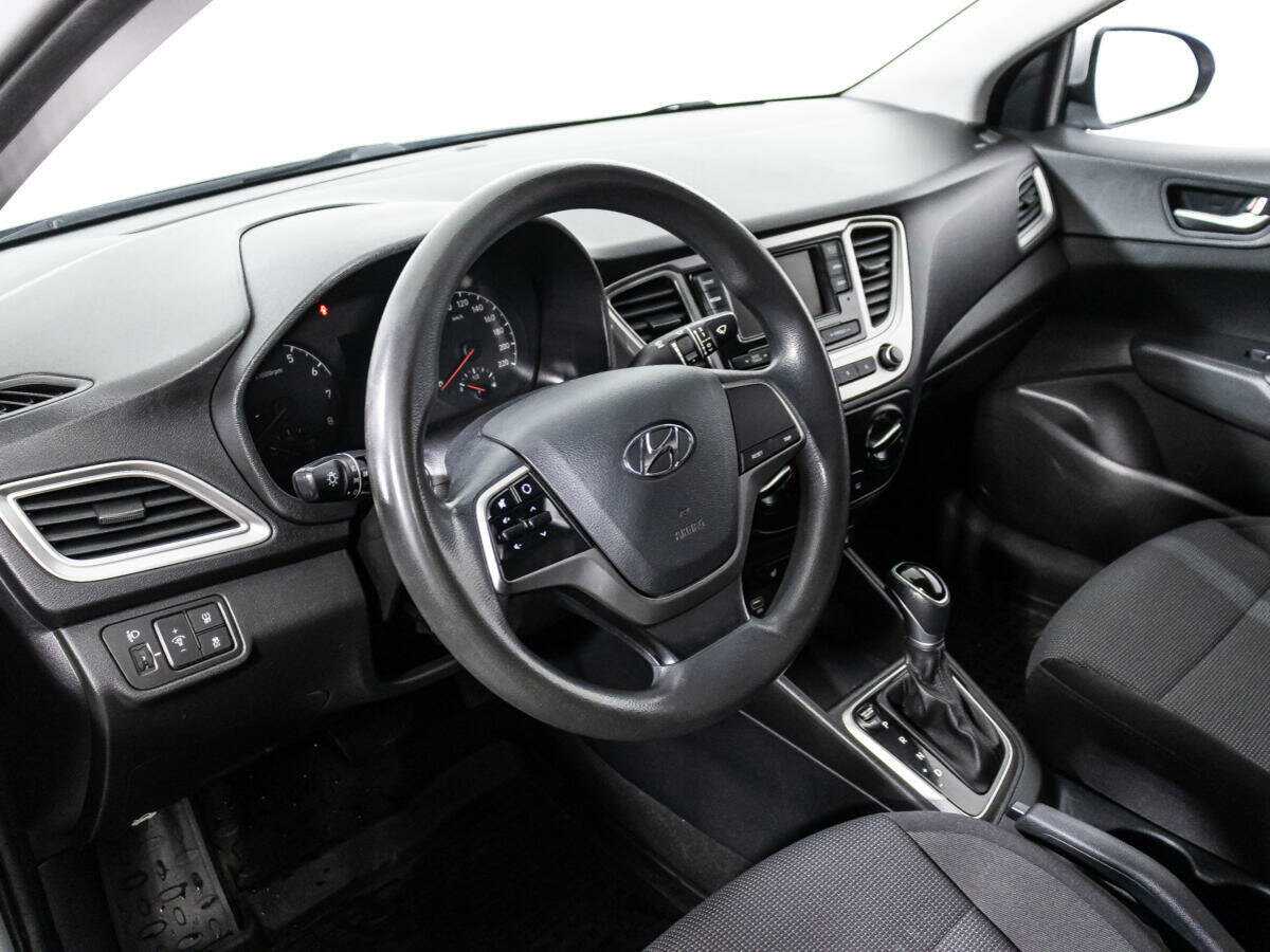Hyundai Solaris с пробегом — 2019 год. Фото: #10
