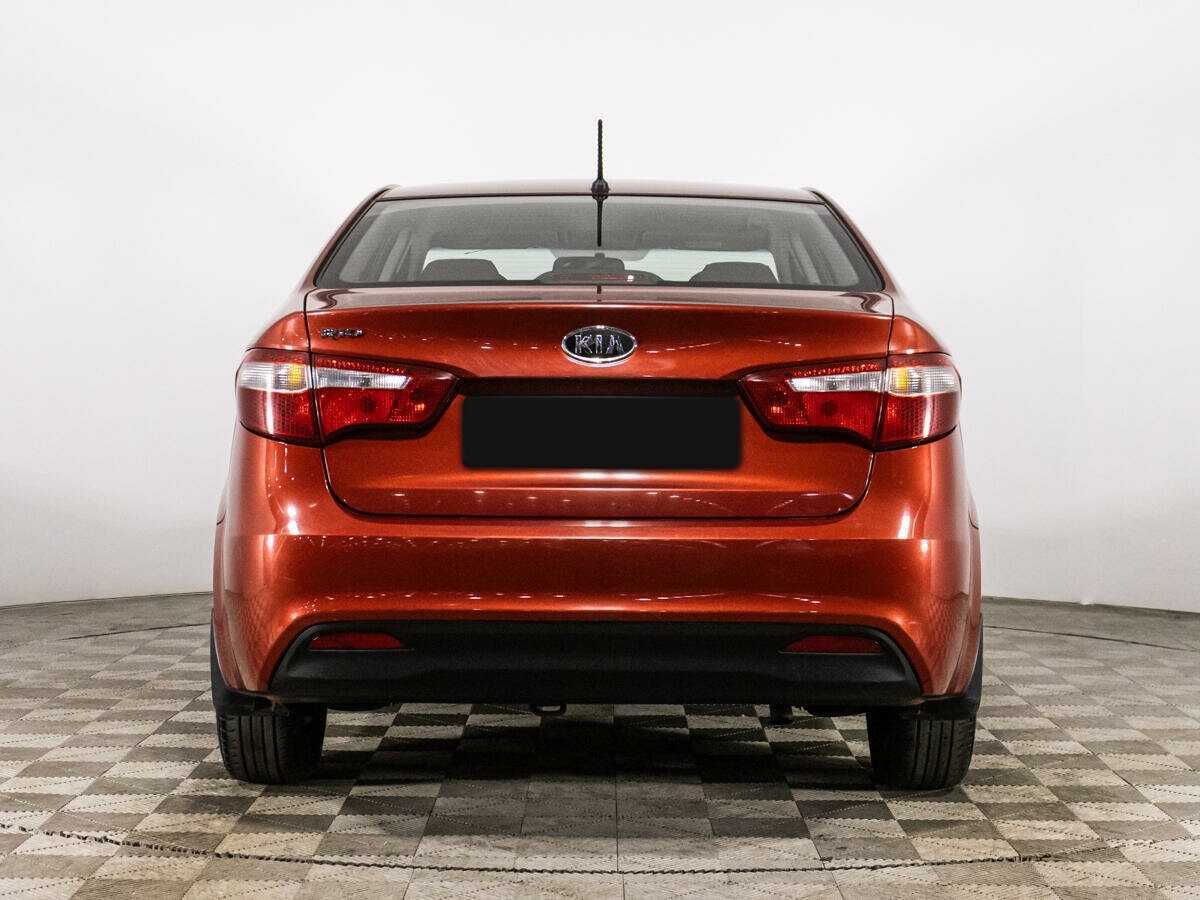 Kia Rio с пробегом — 2011 год. Фото: #5