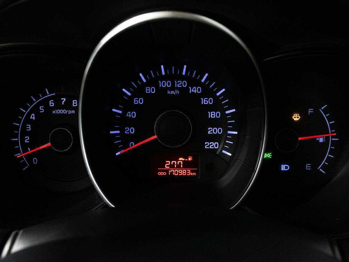 Kia Rio с пробегом — 2011 год. Фото: #11