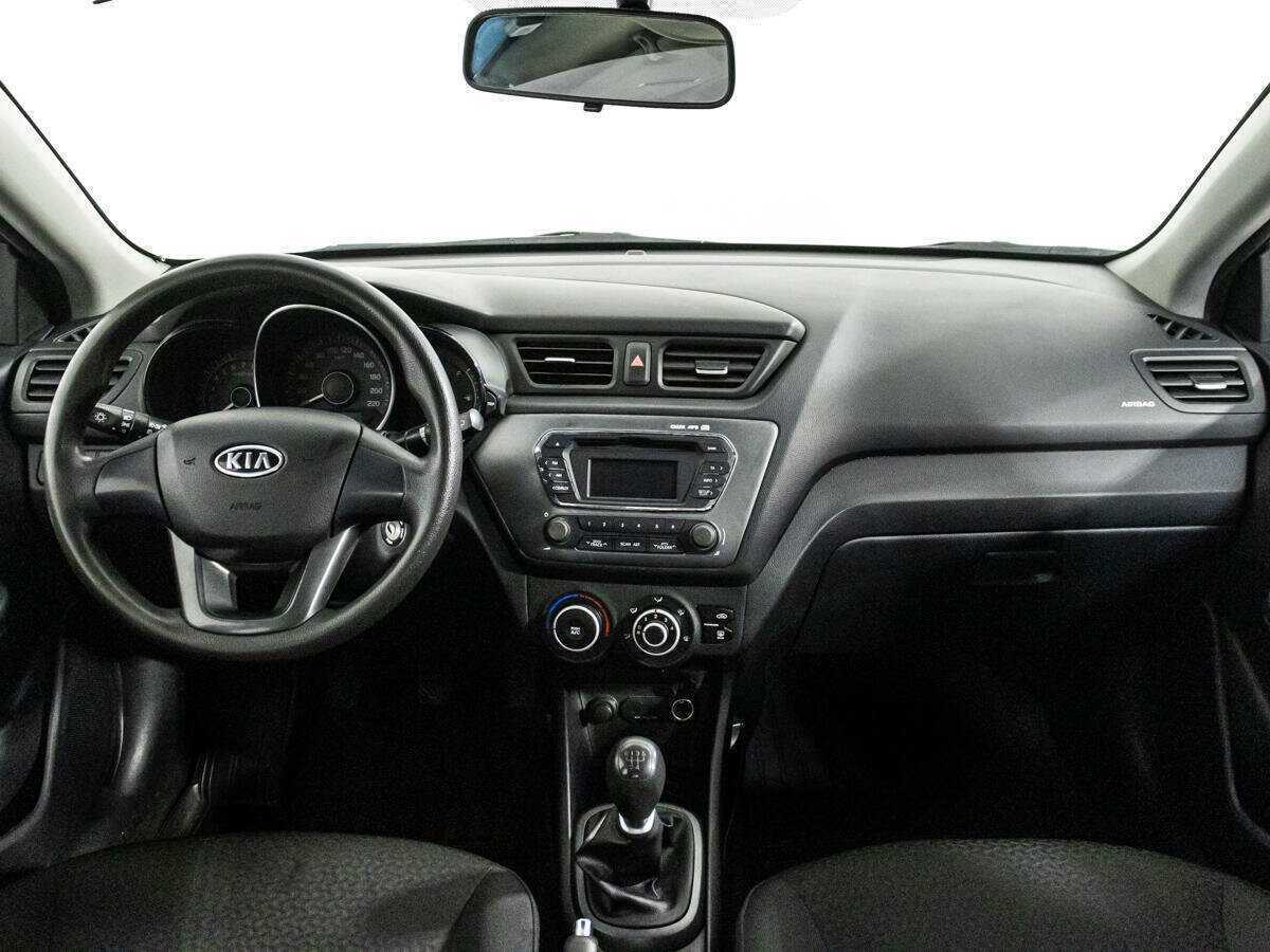 Kia Rio с пробегом — 2011 год. Фото: #12