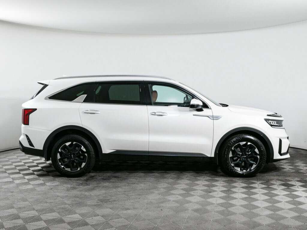 Kia Sorento с пробегом — 2023 год. Фото: #3