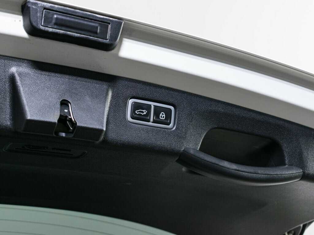 Kia Sorento с пробегом — 2023 год. Фото: #9