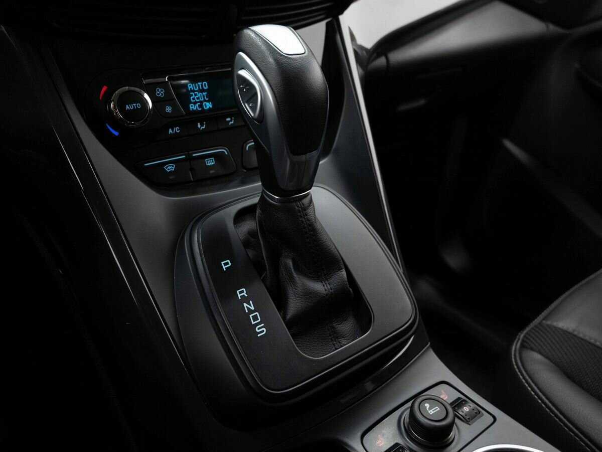 Ford Kuga с пробегом — 2016 год. Фото: #24