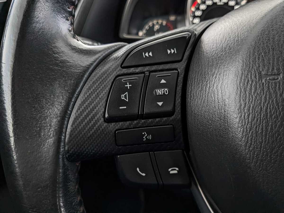 Mazda 3 с пробегом — 2014 год. Фото: #26