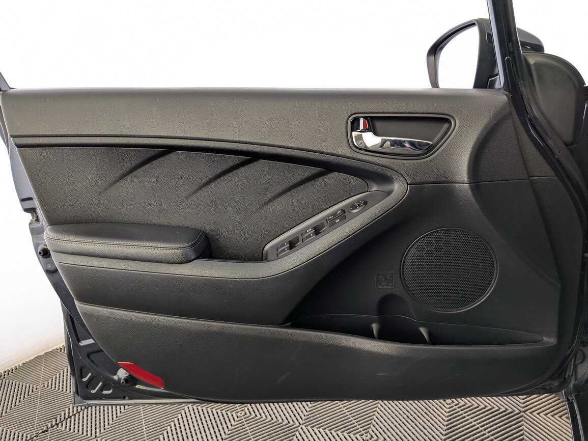 Kia Cerato с пробегом — 2019 год. Фото: #15