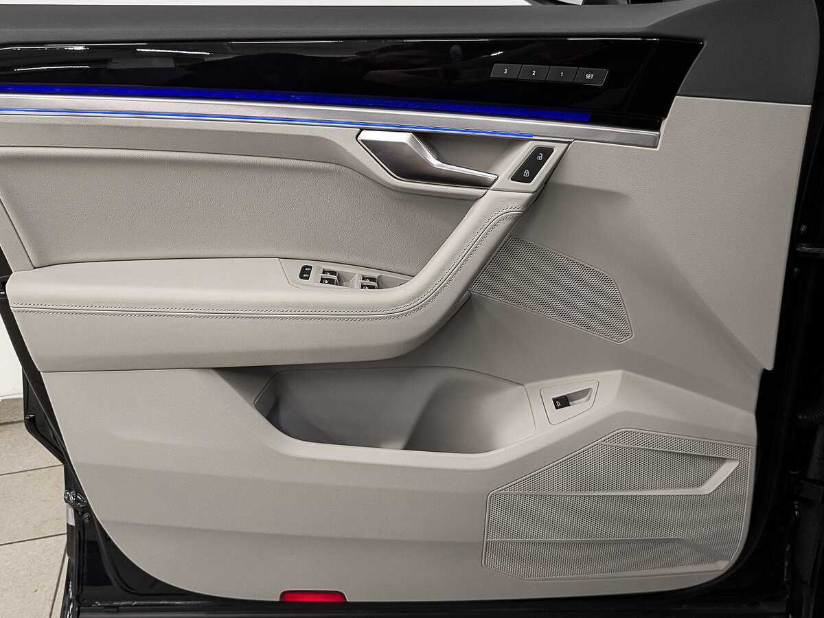 Volkswagen Touareg с пробегом — 2020 год. Фото: #18