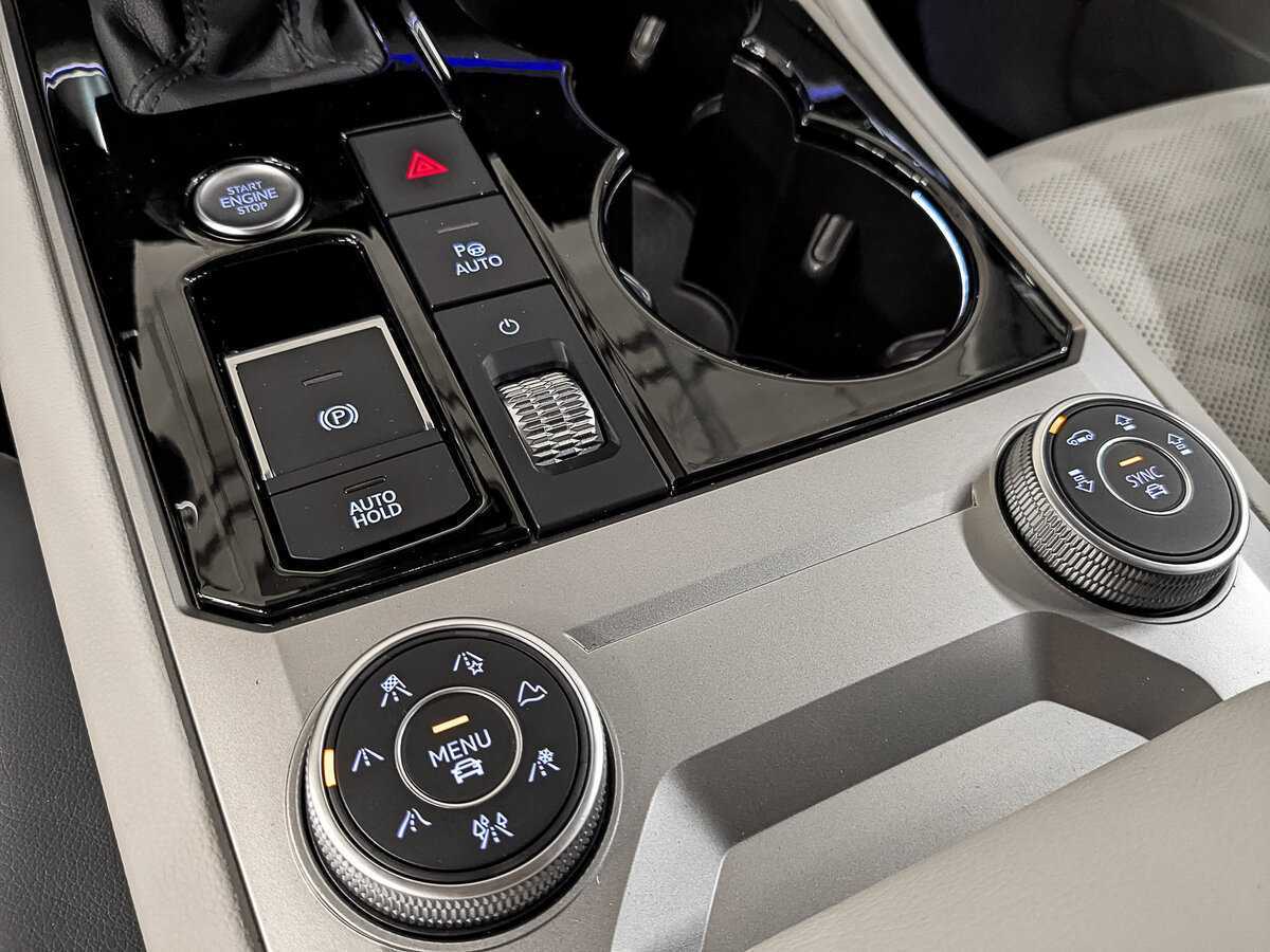 Volkswagen Touareg с пробегом — 2020 год. Фото: #20