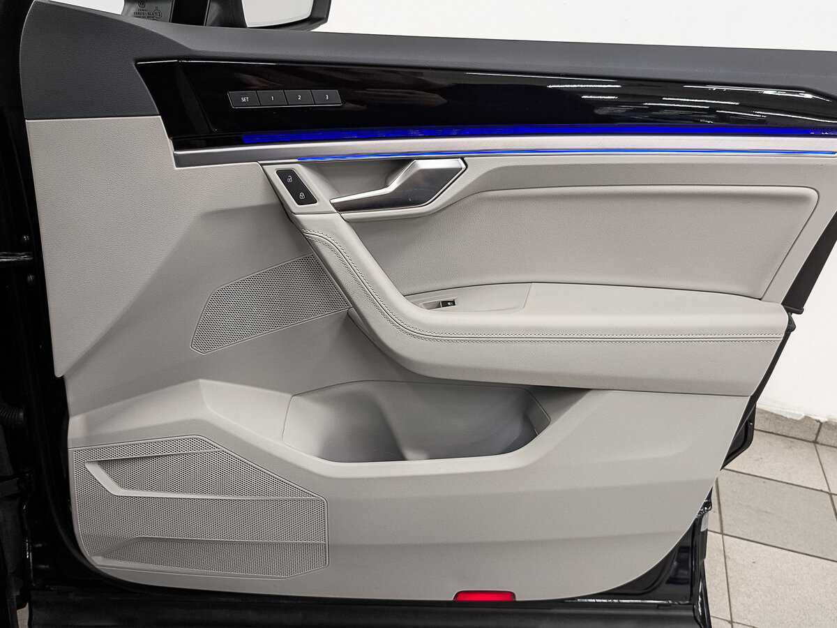 Volkswagen Touareg с пробегом — 2020 год. Фото: #24