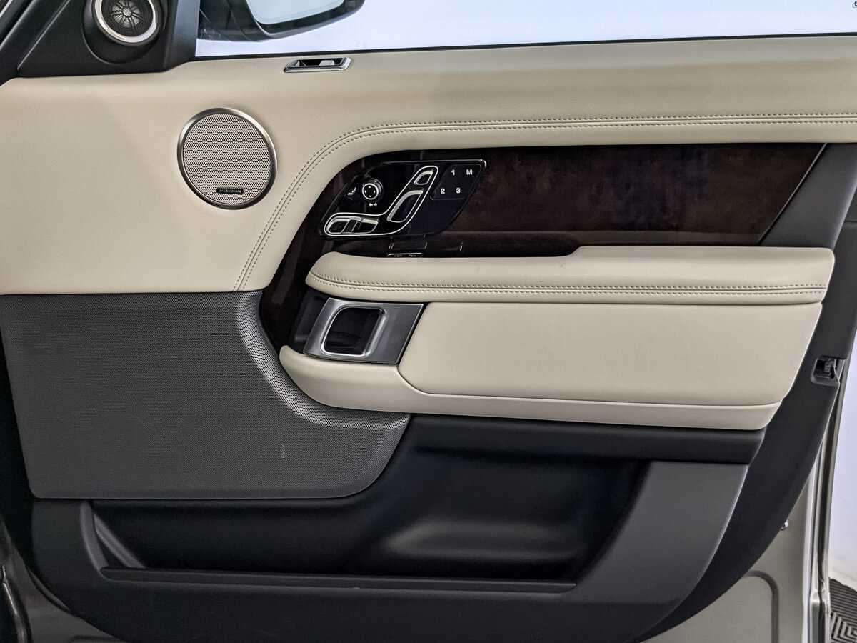 Land Rover Range Rover с пробегом — 2019 год. Фото: #22
