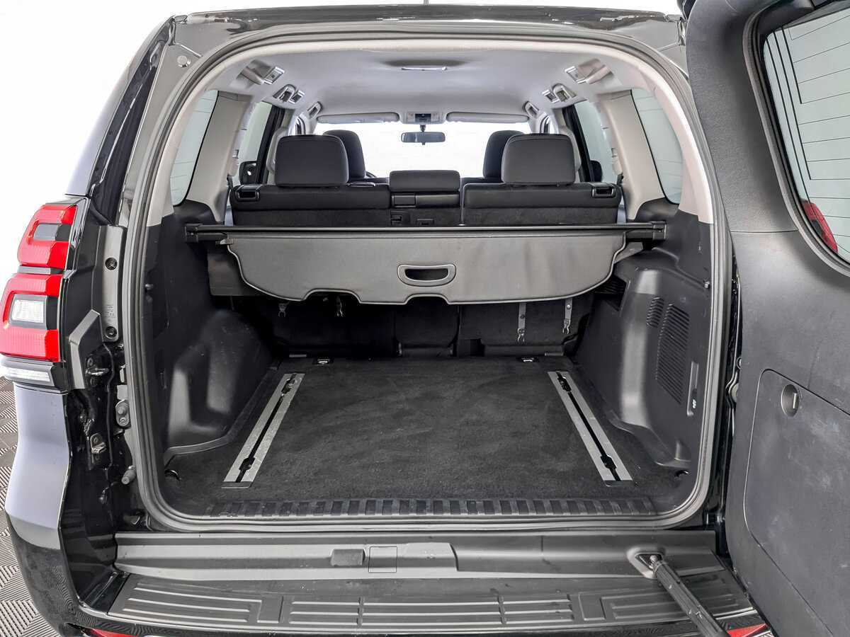 Toyota Land Cruiser Prado с пробегом — 2021 год. Фото: #9