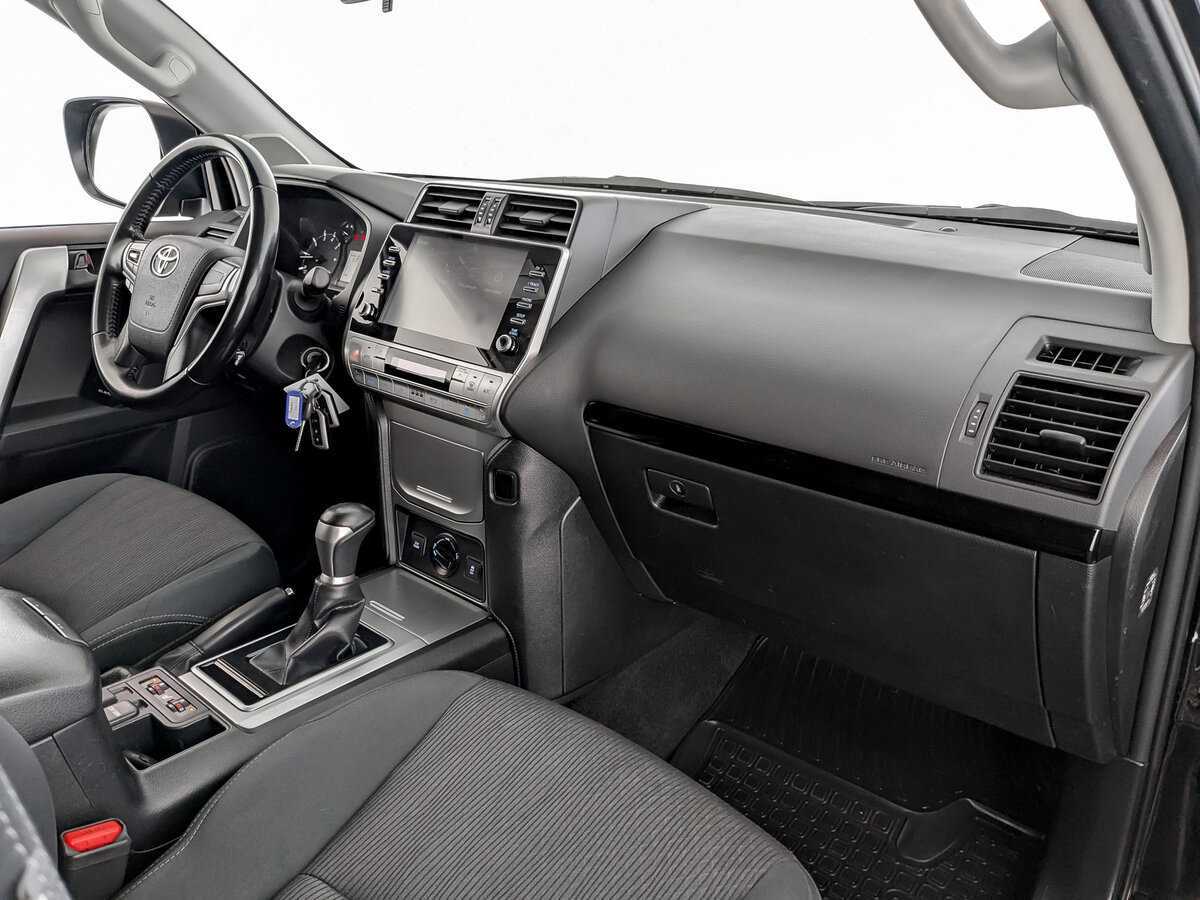 Toyota Land Cruiser Prado с пробегом — 2021 год. Фото: #10