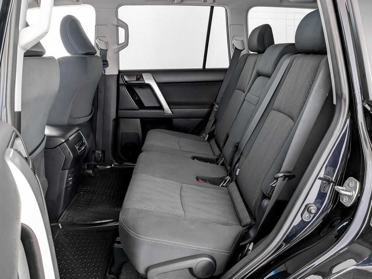 Toyota Land Cruiser Prado с пробегом — 2021 год. Фото: #11