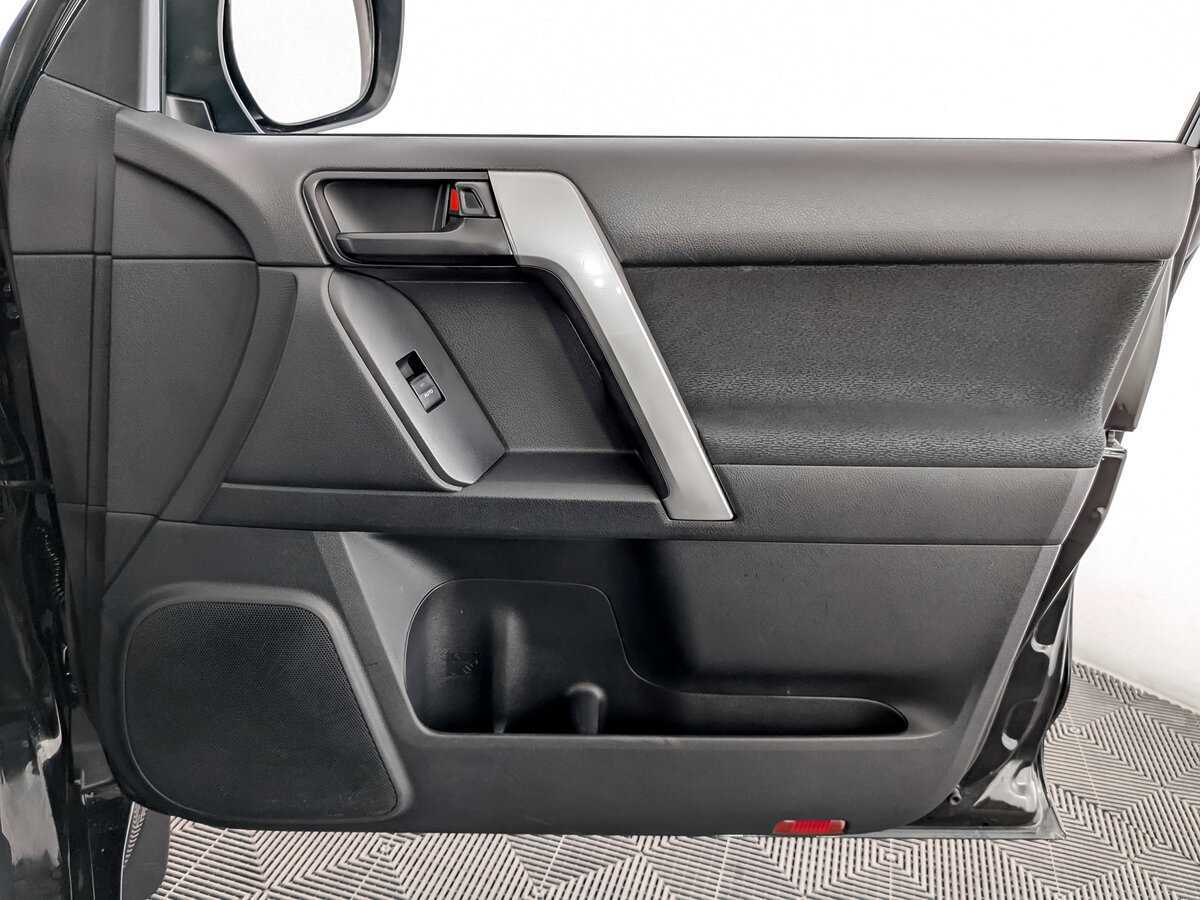 Toyota Land Cruiser Prado с пробегом — 2021 год. Фото: #22