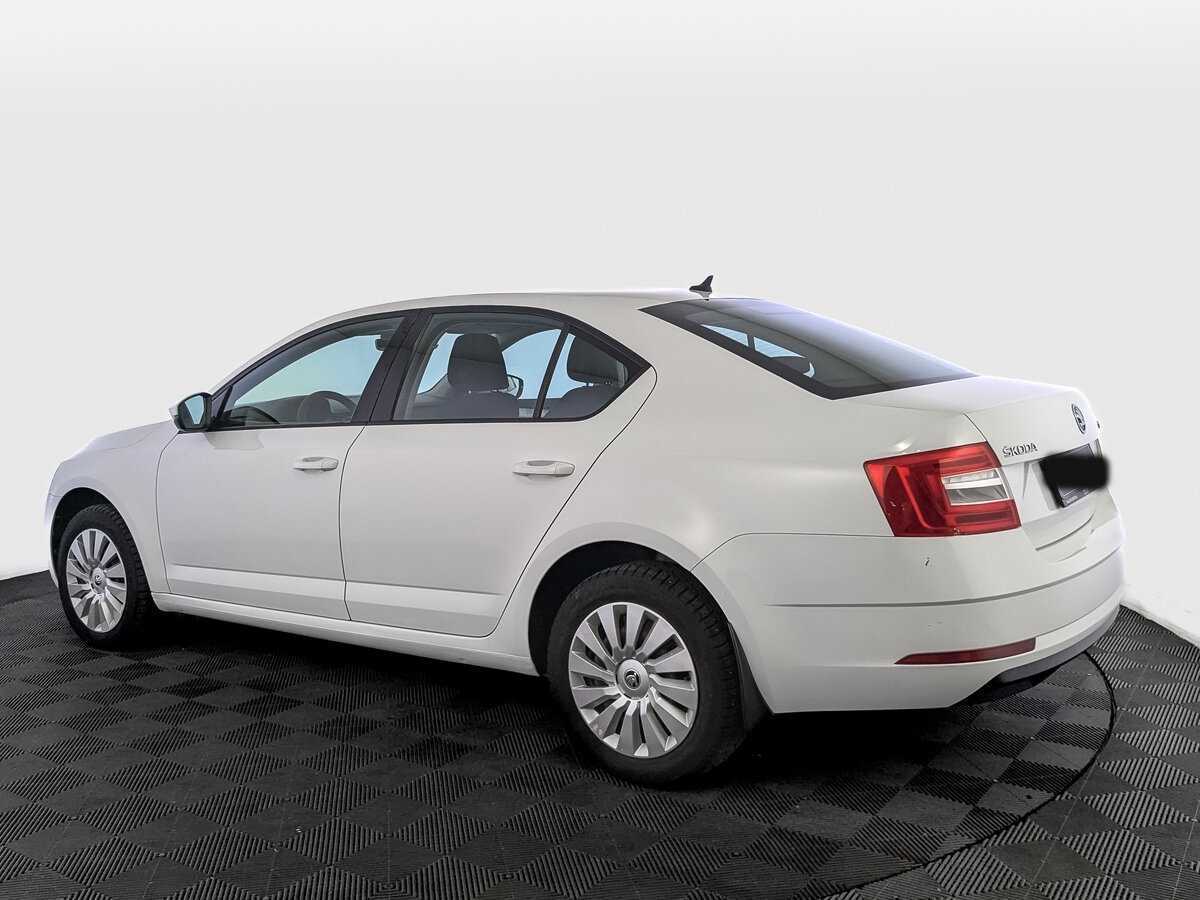 Skoda Octavia с пробегом — 2019 год. Фото: #6