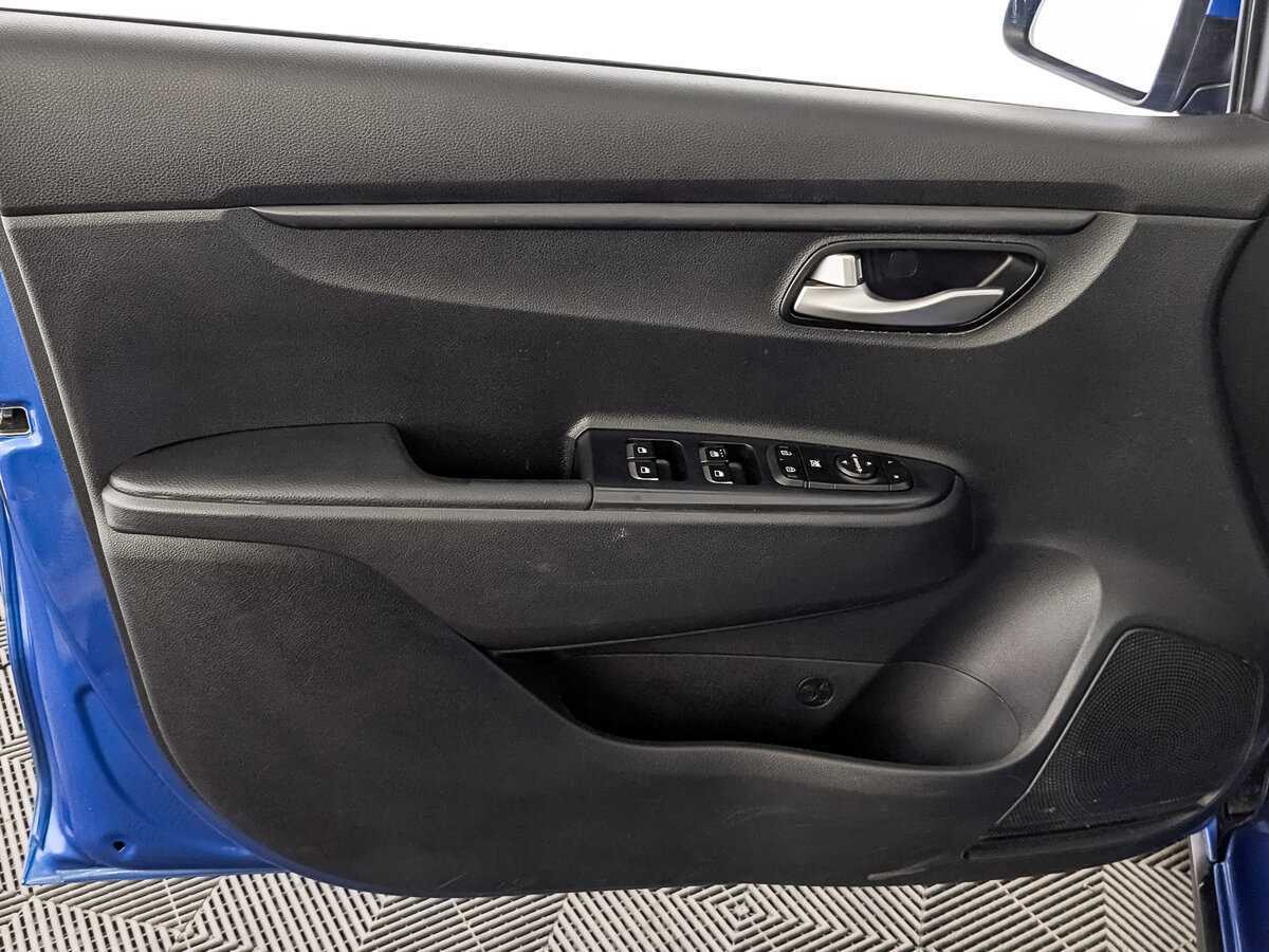 Kia Rio с пробегом — 2020 год. Фото: #17