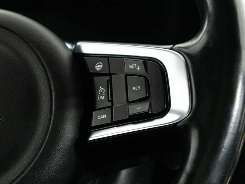 Jaguar F-Pace с пробегом — 2016 год. Фото: #21