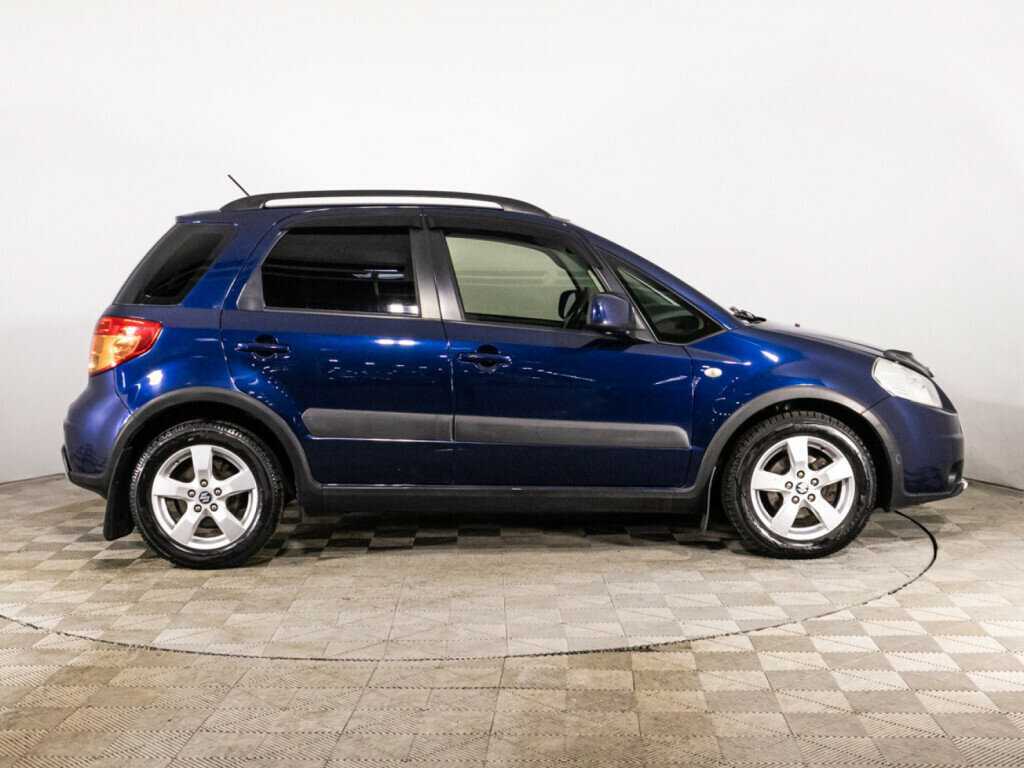 Suzuki SX4 с пробегом — 2010 год. Фото: #3