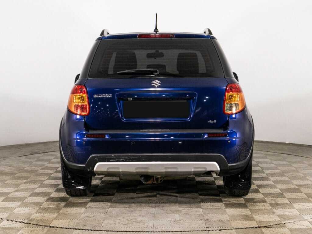 Suzuki SX4 с пробегом — 2010 год. Фото: #5