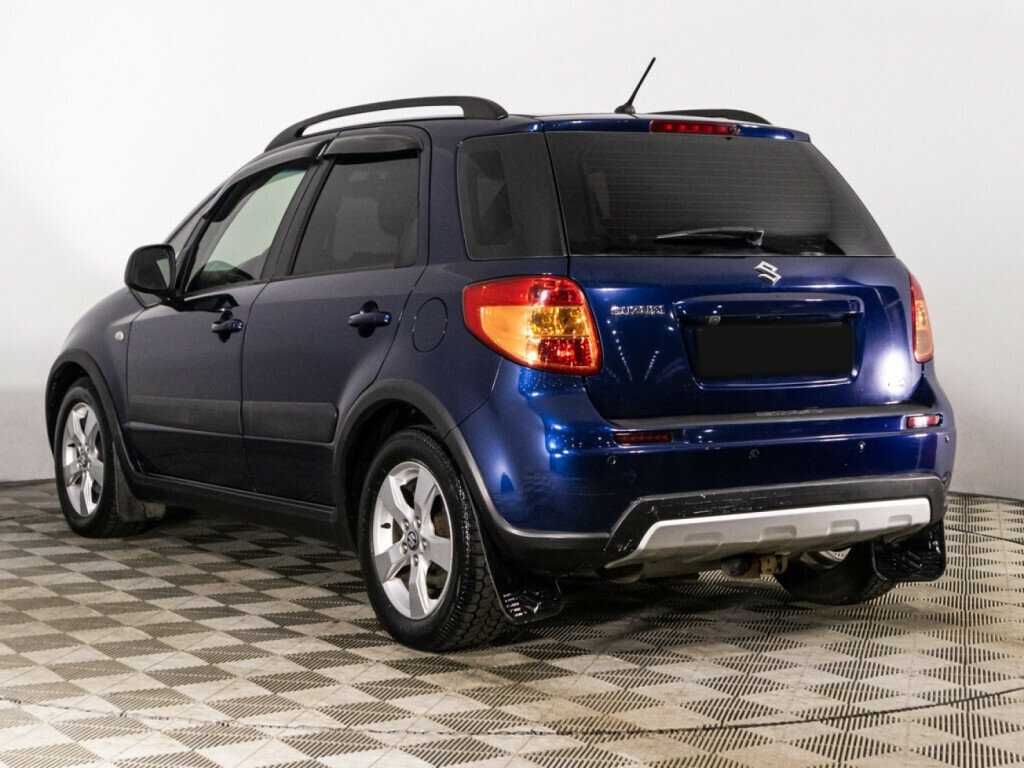 Suzuki SX4 с пробегом — 2010 год. Фото: #6